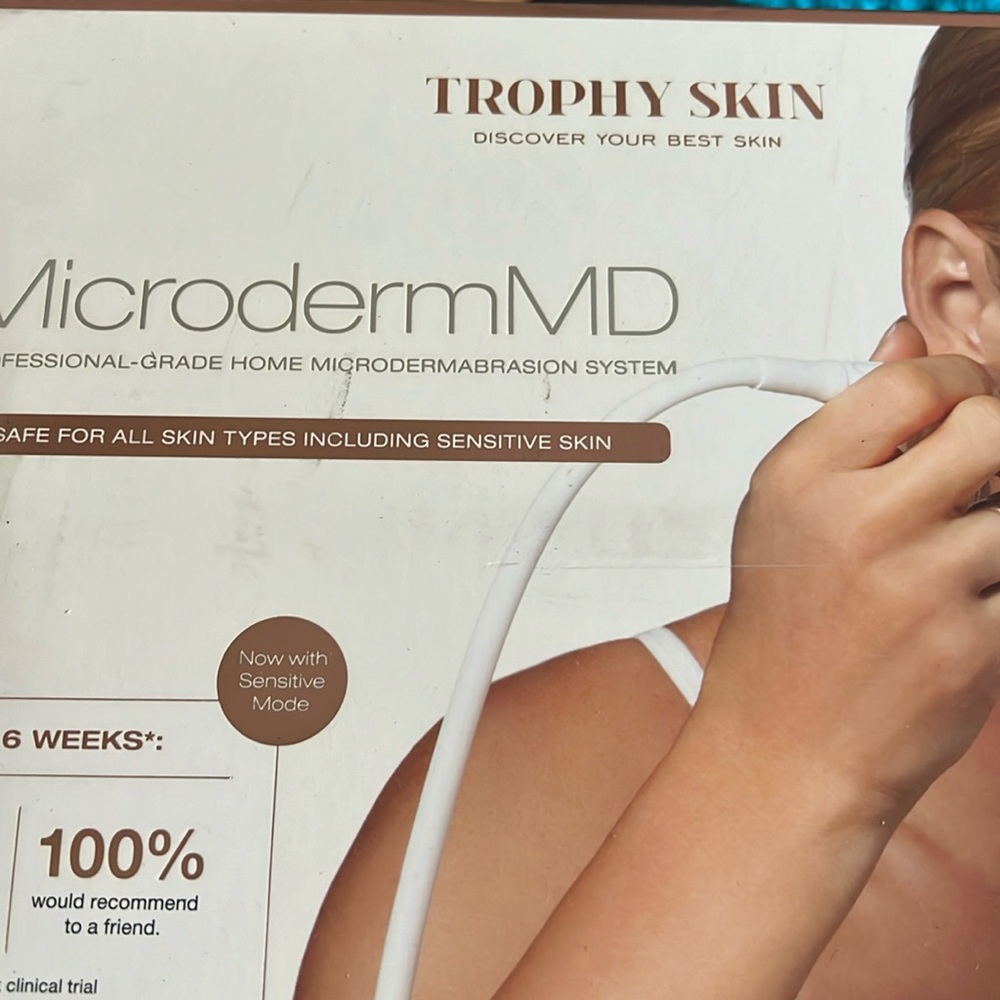 Trophy Skin Microderm MD   Professional NIB